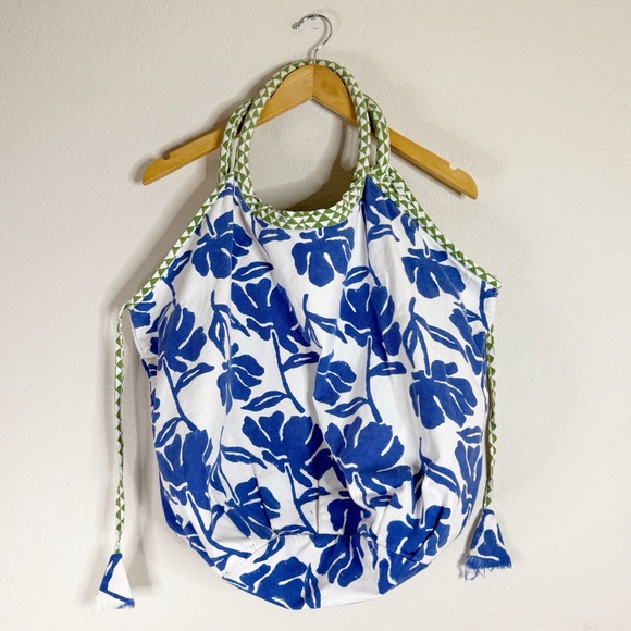 Roberta Roller Rabbit Handbags - ROBERTA ROLLER RABBIT blue and white floral Bondi beach tote
